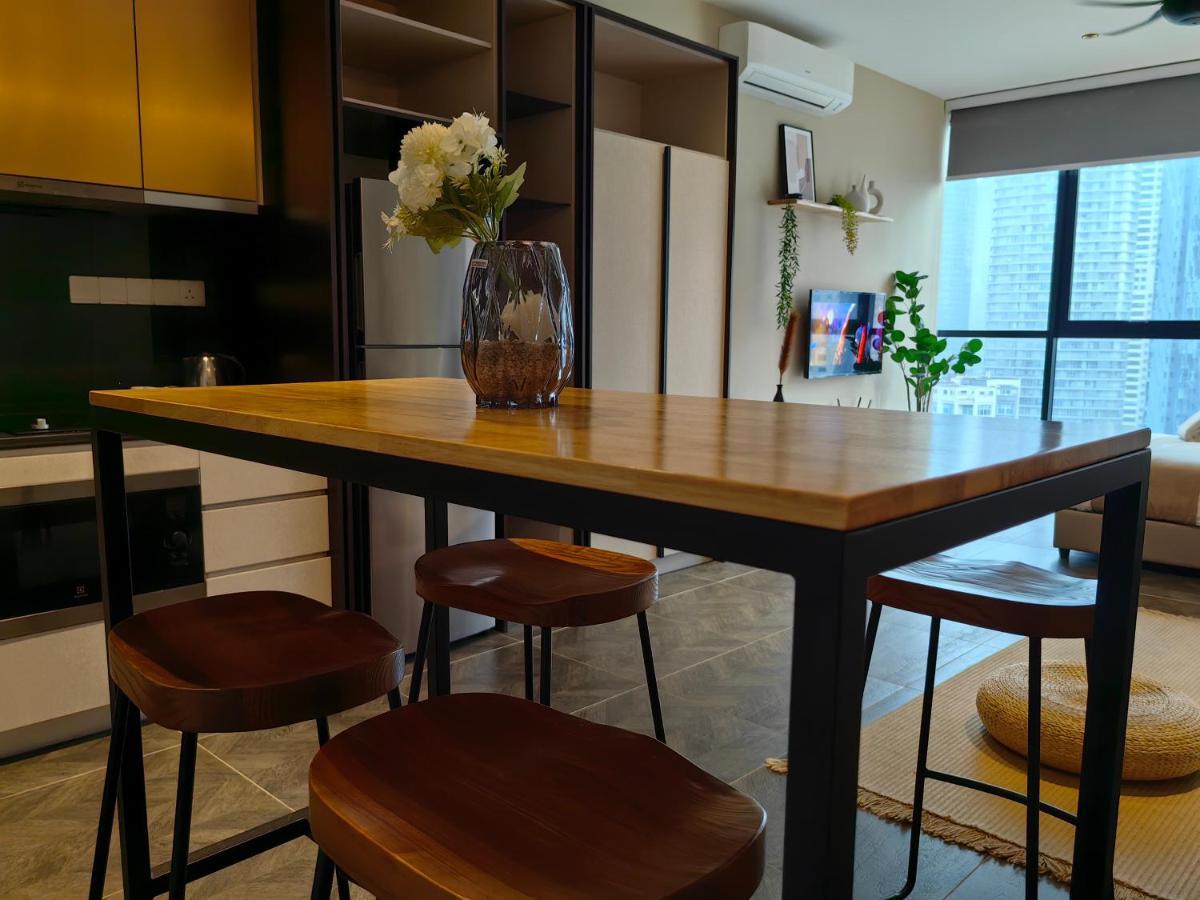 Scarletz Suites Klcc By De Harlequins Guesthouse クアラルンプール エクステリア 写真
