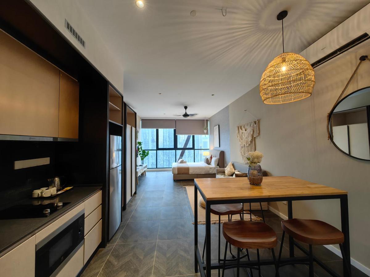 Scarletz Suites Klcc By De Harlequins Guesthouse クアラルンプール エクステリア 写真